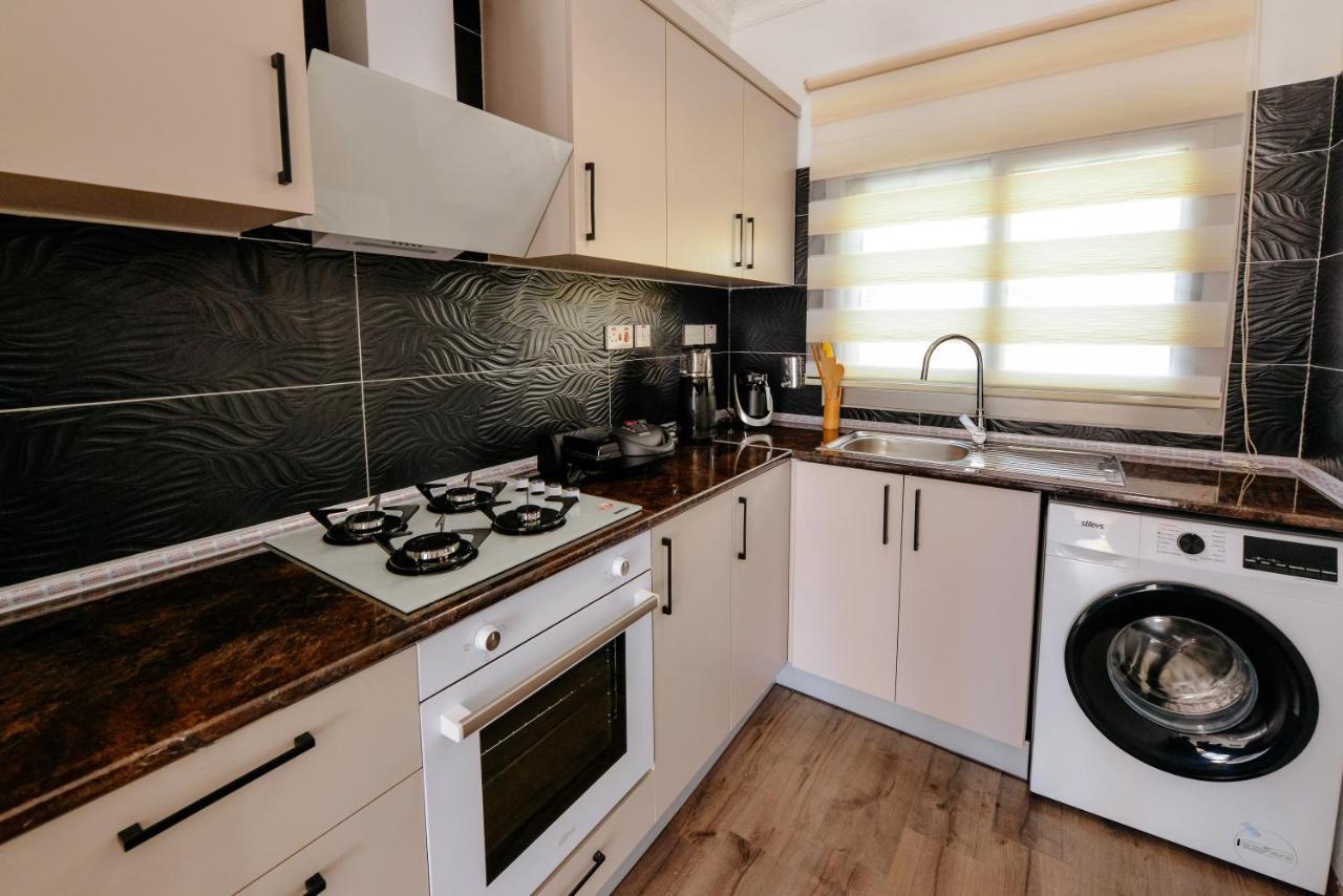 Luxuriant Houses Kyrenia ไคริเนีย ภายนอก รูปภาพ