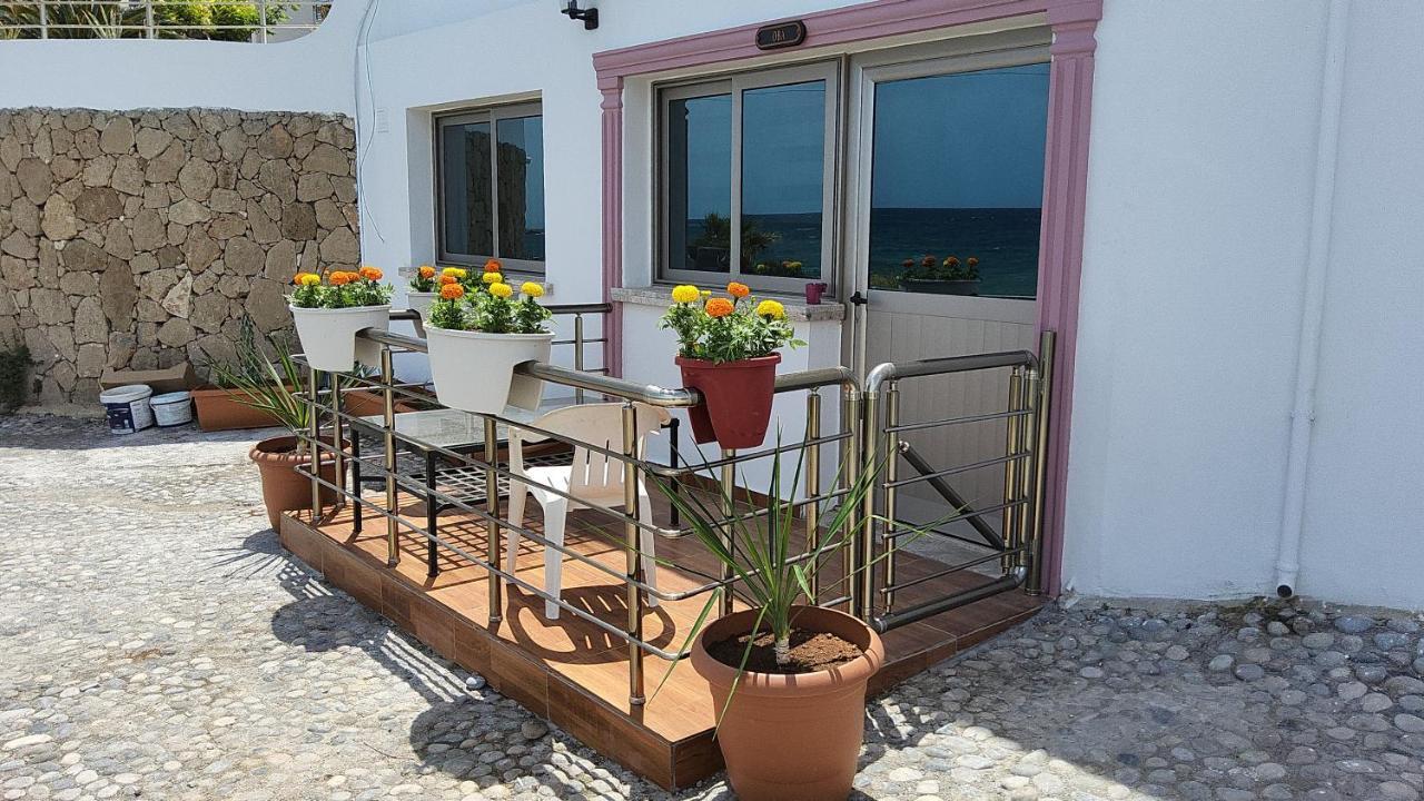 Luxuriant Houses Kyrenia ไคริเนีย ภายนอก รูปภาพ
