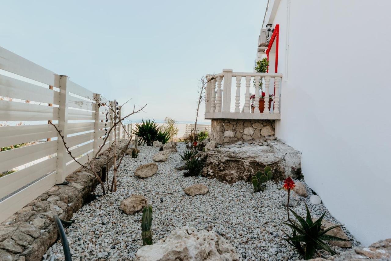 Luxuriant Houses Kyrenia ไคริเนีย ภายนอก รูปภาพ