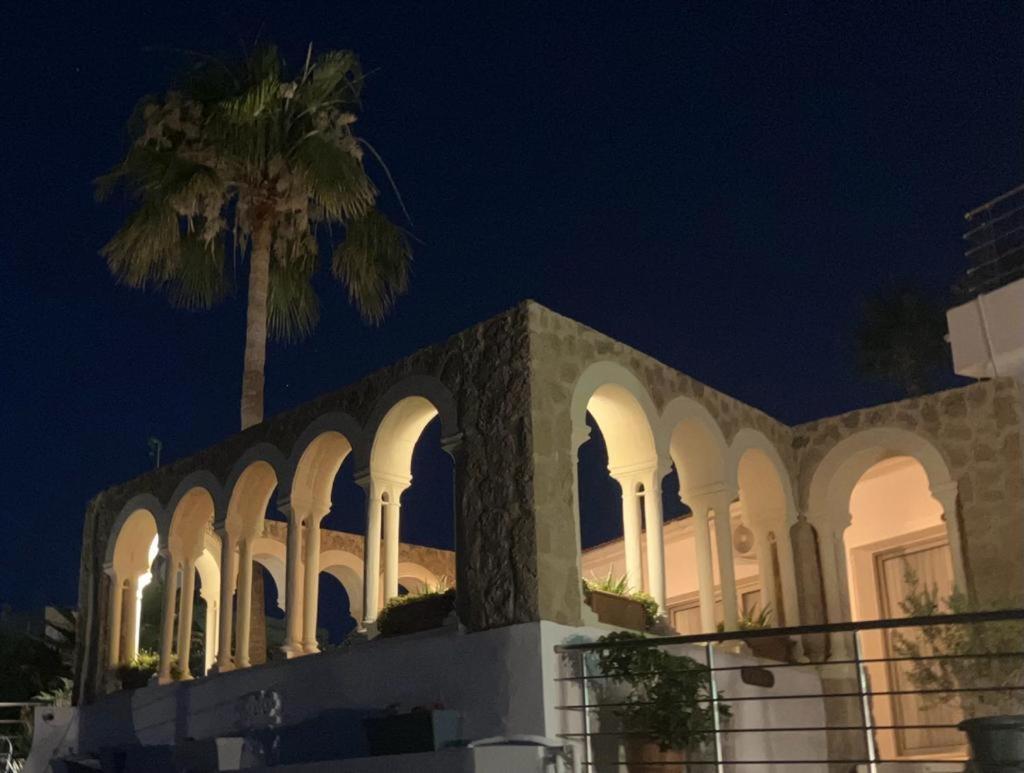 Luxuriant Houses Kyrenia ไคริเนีย ภายนอก รูปภาพ