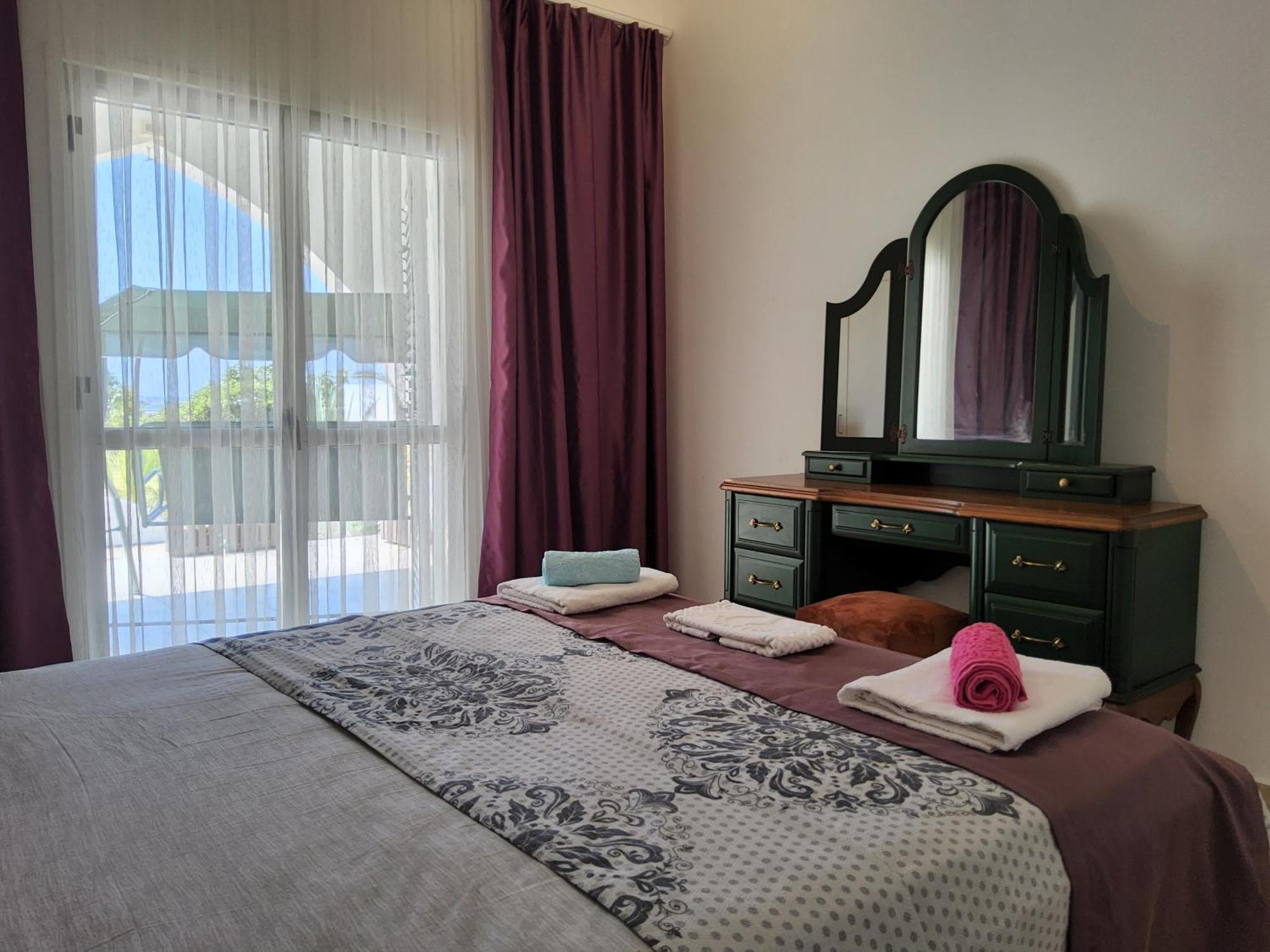 Luxuriant Houses Kyrenia ไคริเนีย ภายนอก รูปภาพ